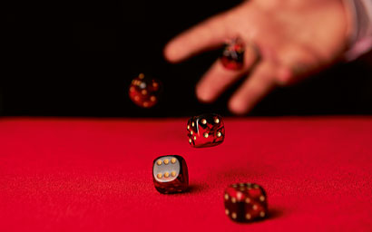 Playing_dice
