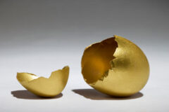 Broken_golden_egg