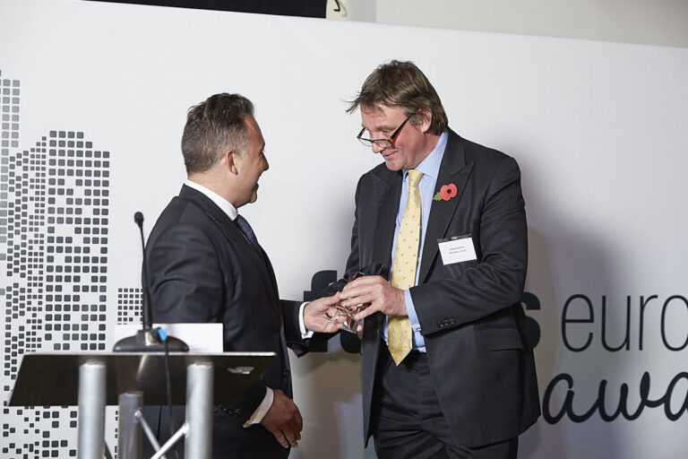 15. Thought Leadership – Northern Trust. Accepted by Mark Austin, presented by Edward Glyn.jpg