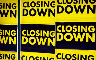 Closing_down_signs